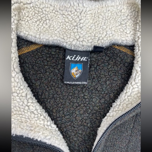 Men’s Sweater - Picture 7 of 9